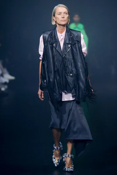 Look 33